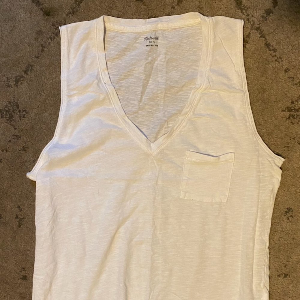 Madewell Tissue V neck Pocket Tank - Size: Small, Color: White